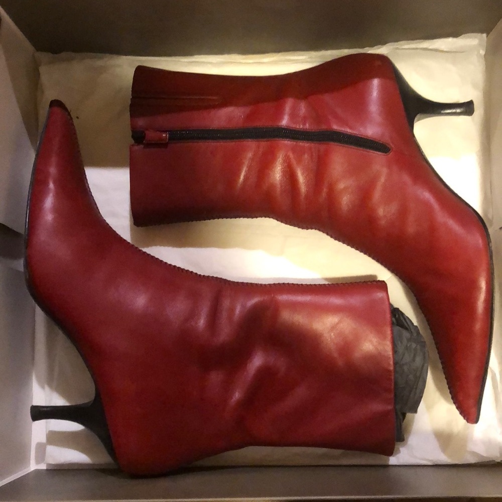 Cole Haan Ankle Boots with Kitten heel